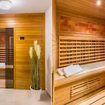 Golden Sun Villa