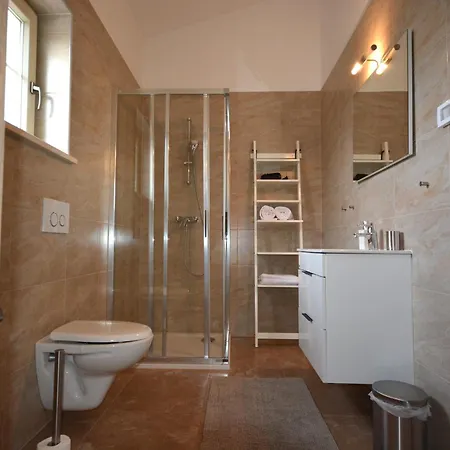 Golden Sun Villa *